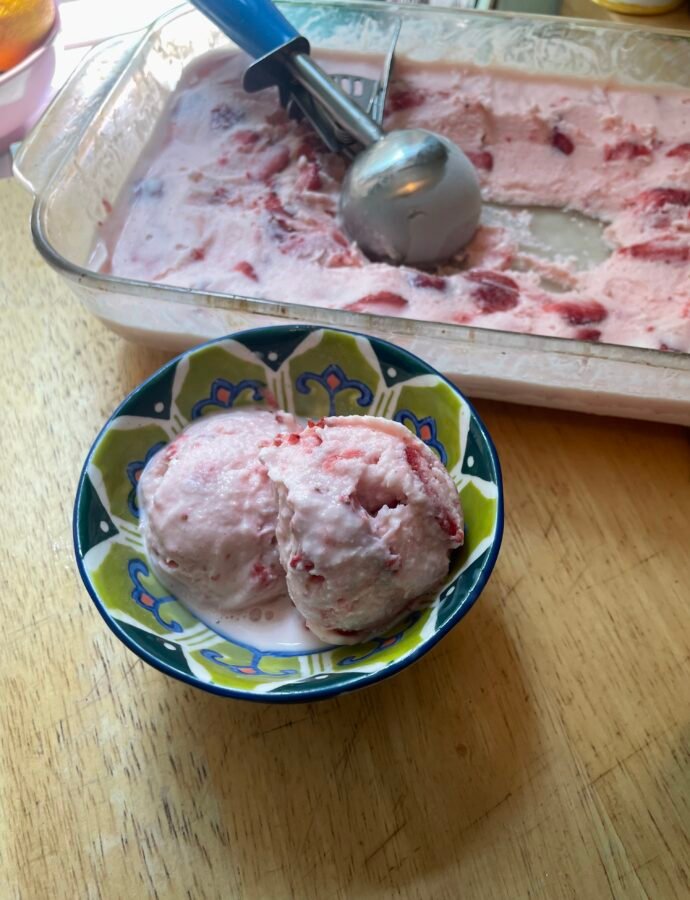 No-Churn Strawberry Ice Cream
